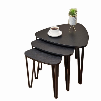 Moderne schwarze Spanplatten-hölzernes Nest von 3 Couchtischen eingestellt für Wohnzimmer